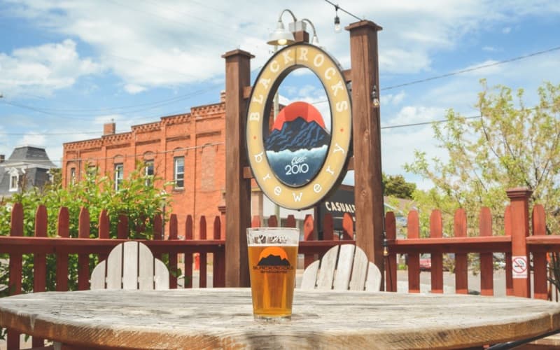 Breweries & Cafes